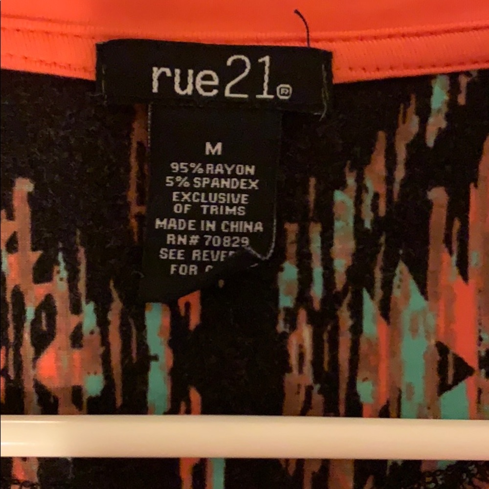Pink Rue 21 Tee - Picture 3 of 3